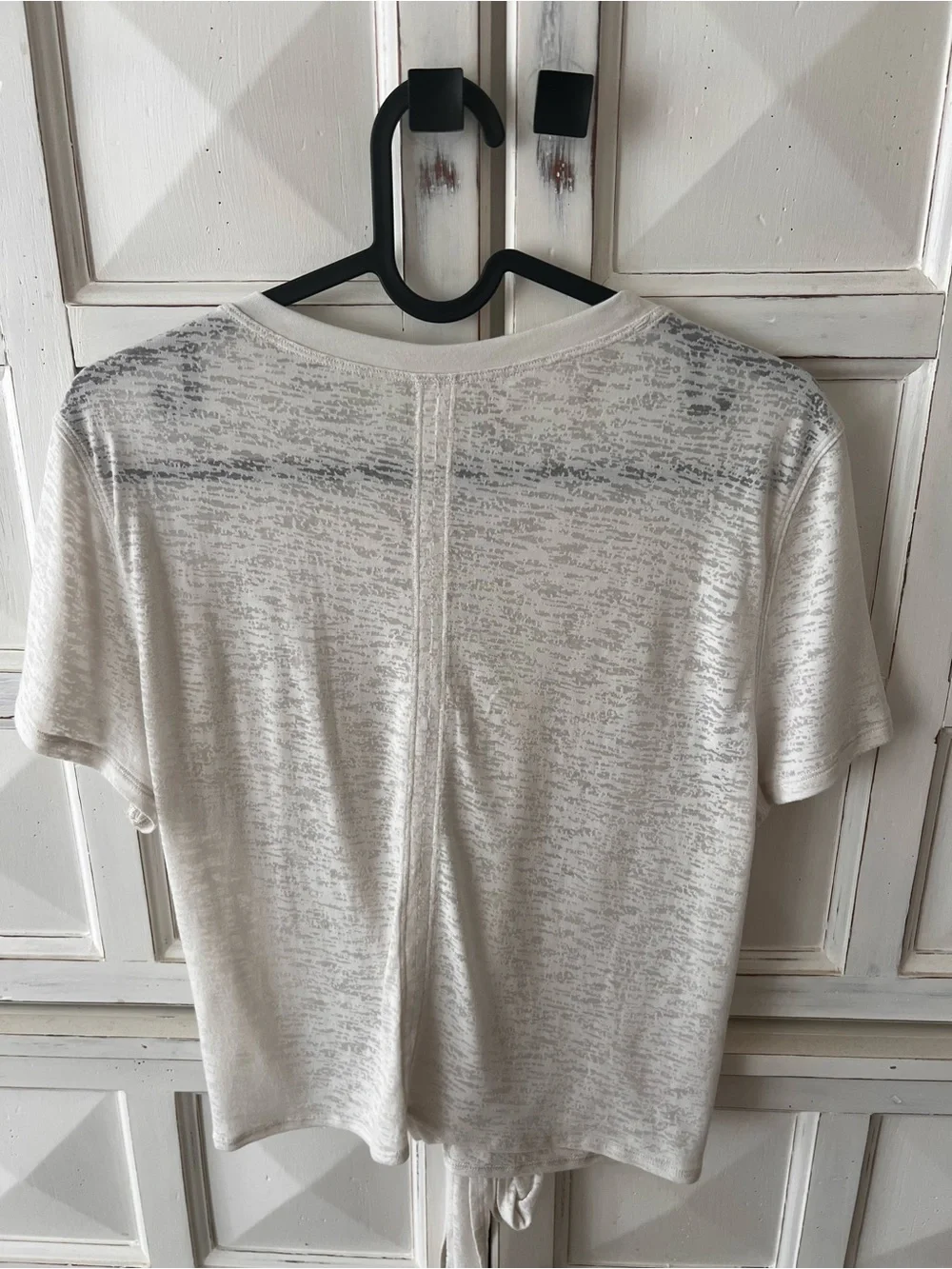Lululemon Tie-Waist Breathable Short-Sleeve Shirt. Medium
